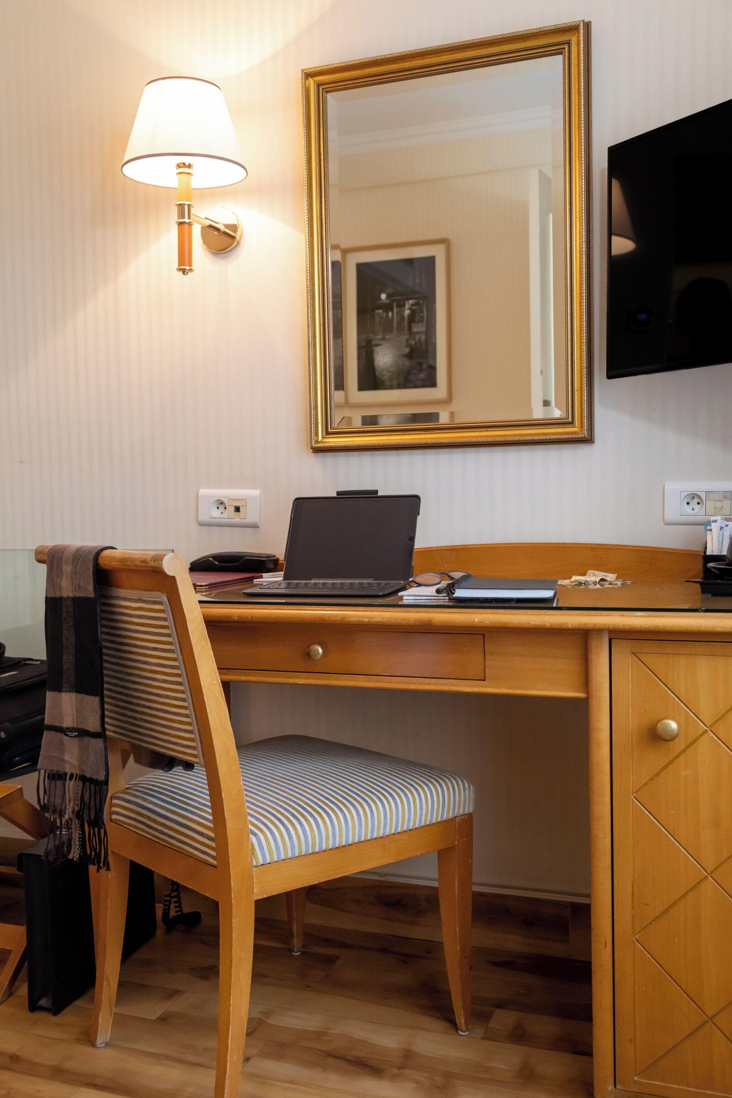 Etats Unis Opera Hotel Parigi